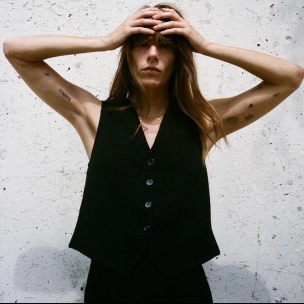 Zara Black Cotton Textured Knit Button Vest Top Size Small